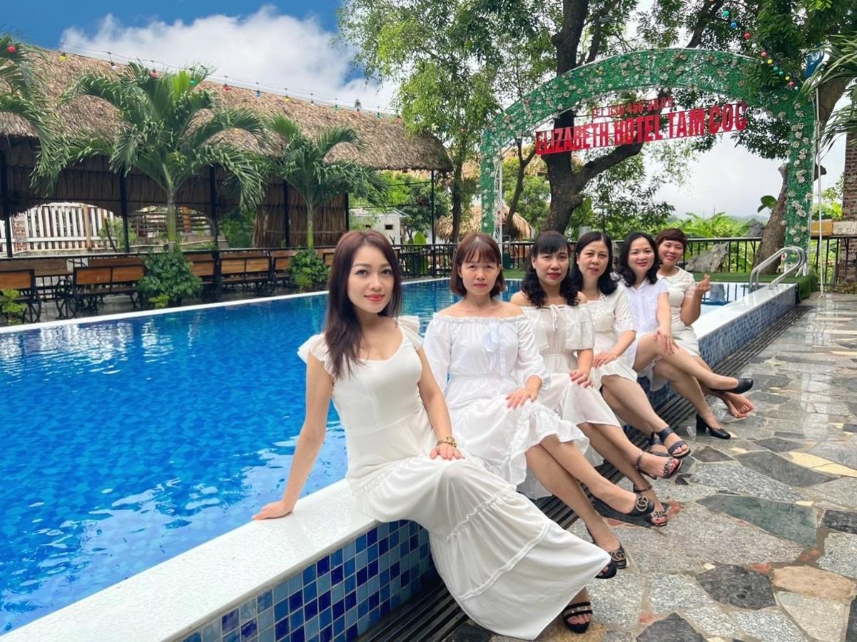 เอลิซาเบธ โฮเต็ล ตัมก็อก Hotel นิญบิ่ญ ภายนอก รูปภาพ