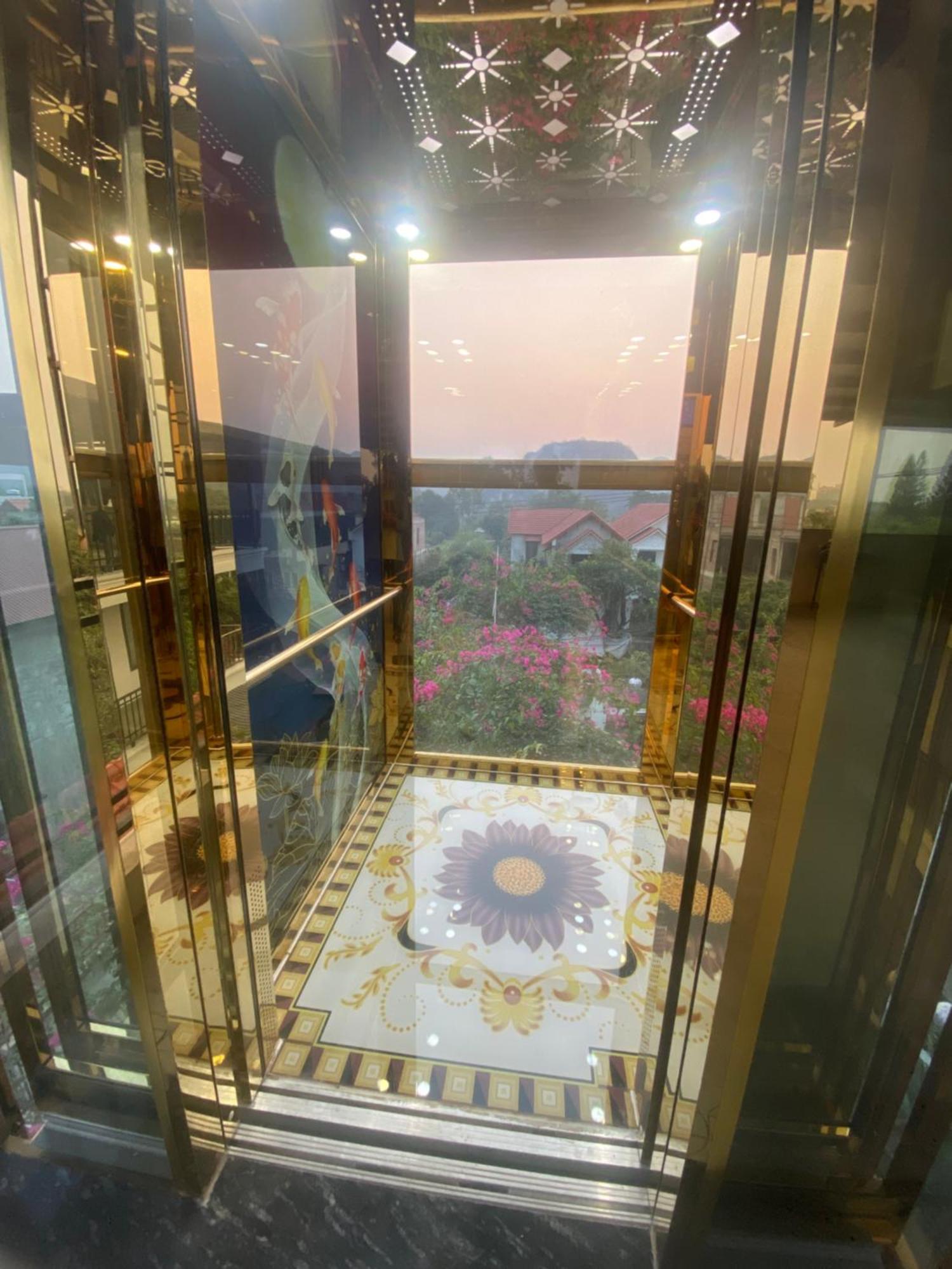 เอลิซาเบธ โฮเต็ล ตัมก็อก Hotel นิญบิ่ญ ภายนอก รูปภาพ
