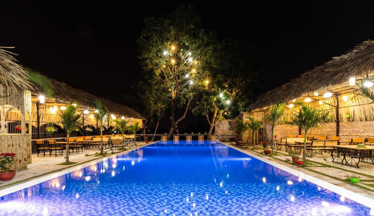 เอลิซาเบธ โฮเต็ล ตัมก็อก Hotel นิญบิ่ญ ภายนอก รูปภาพ
